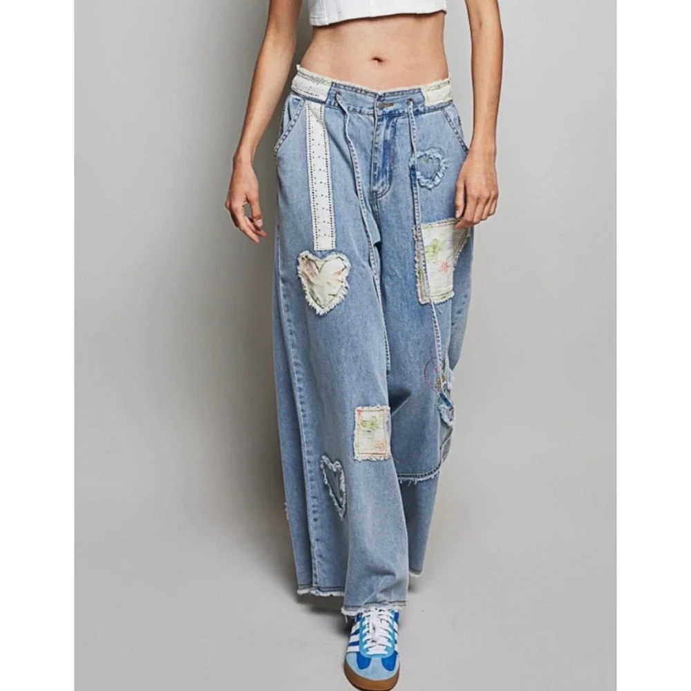 189. Floral Patchwork Heart Embroidered Wide Leg Jeans Light Wash Lace Trim Boho
